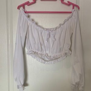 Off-shoulder long sleeves crop top - white size M